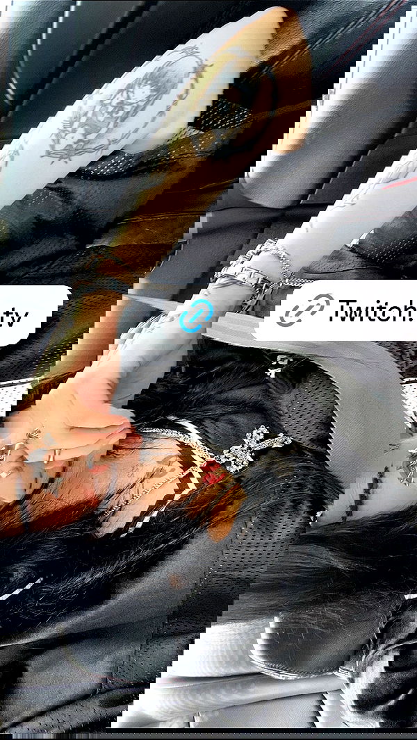 laurinchhhe image ~ Altpins