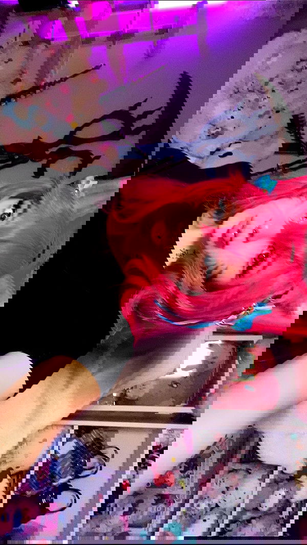 laurinchhhe image ~ Altpins