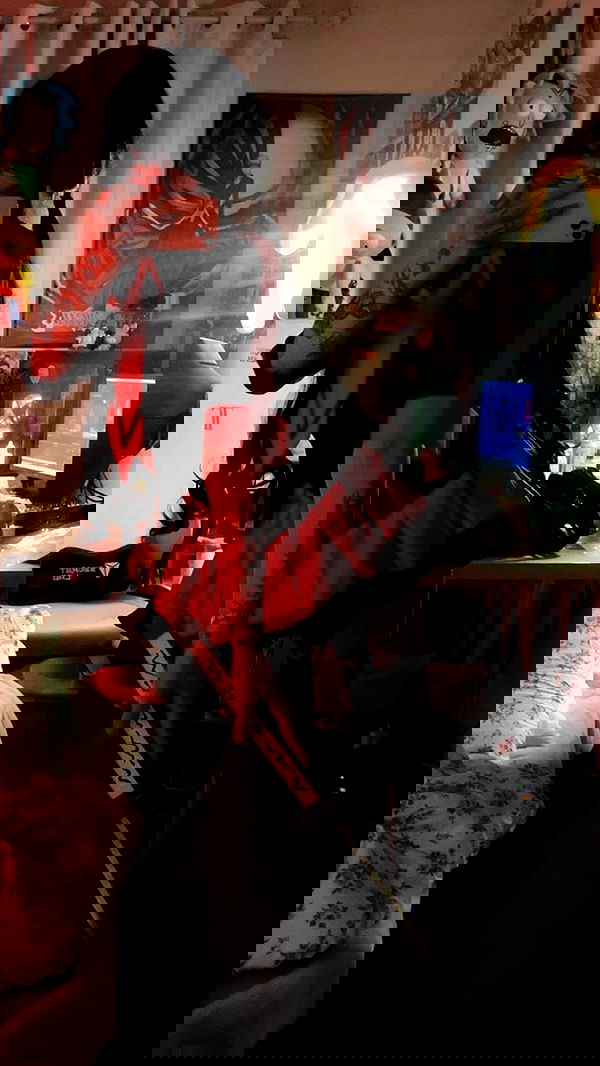 laurinchhhe image ~ Altpins