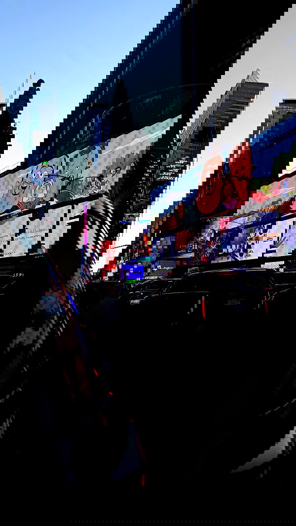 laurinchhhe image ~ Altpins