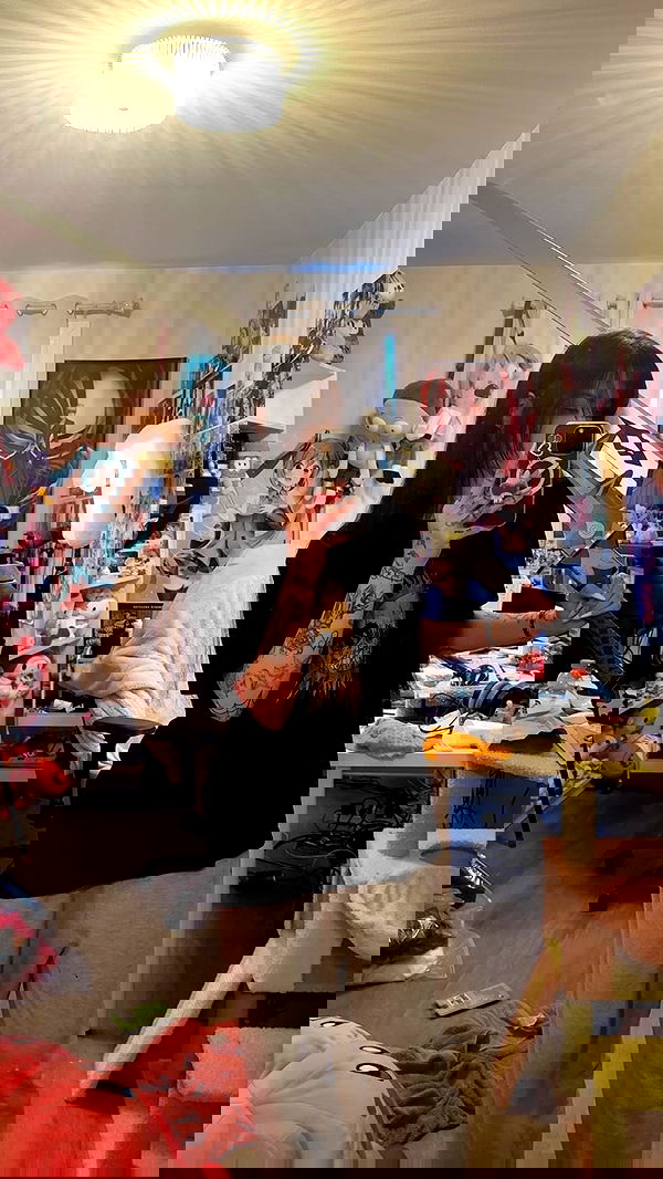 laurinchhhe image ~ Altpins