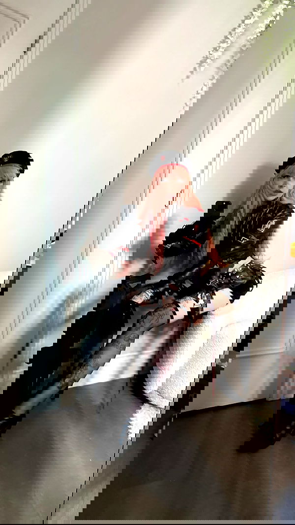 laurinchhhe image ~ Altpins