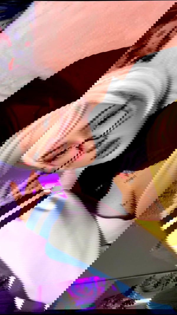 laurinchhhe image ~ Altpins