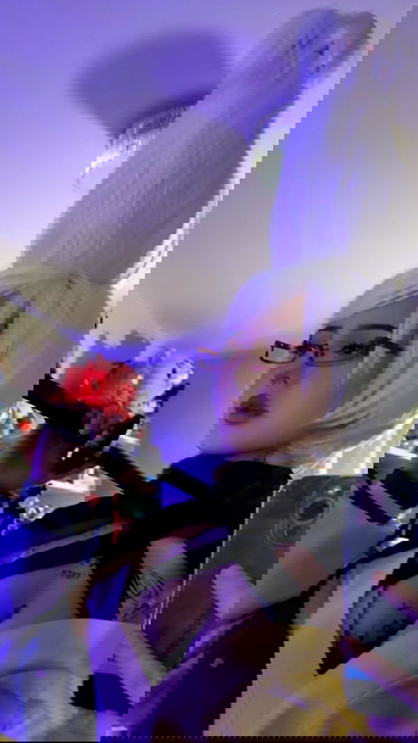 laurinchhhe image ~ Altpins