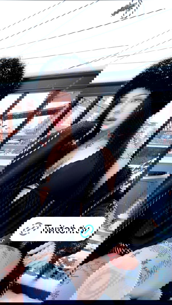 laurinchhhe image ~ Altpins