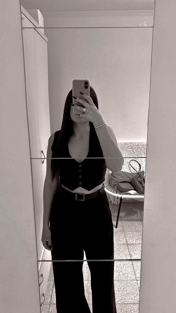 lian.gur instagram image archive image