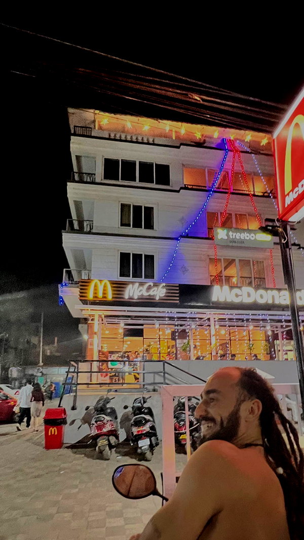 liiuuar instagram image archive image
