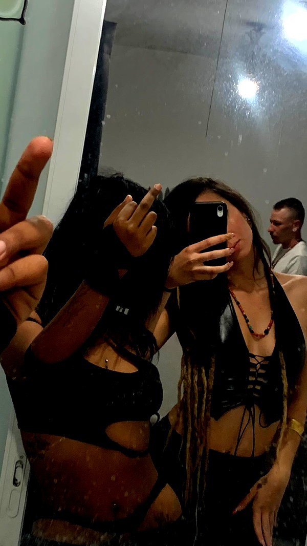 liiuuar instagram image archive image