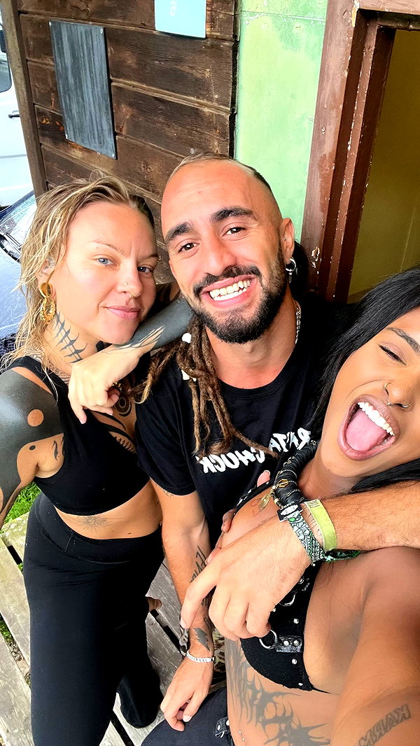 liiuuar instagram image archive image