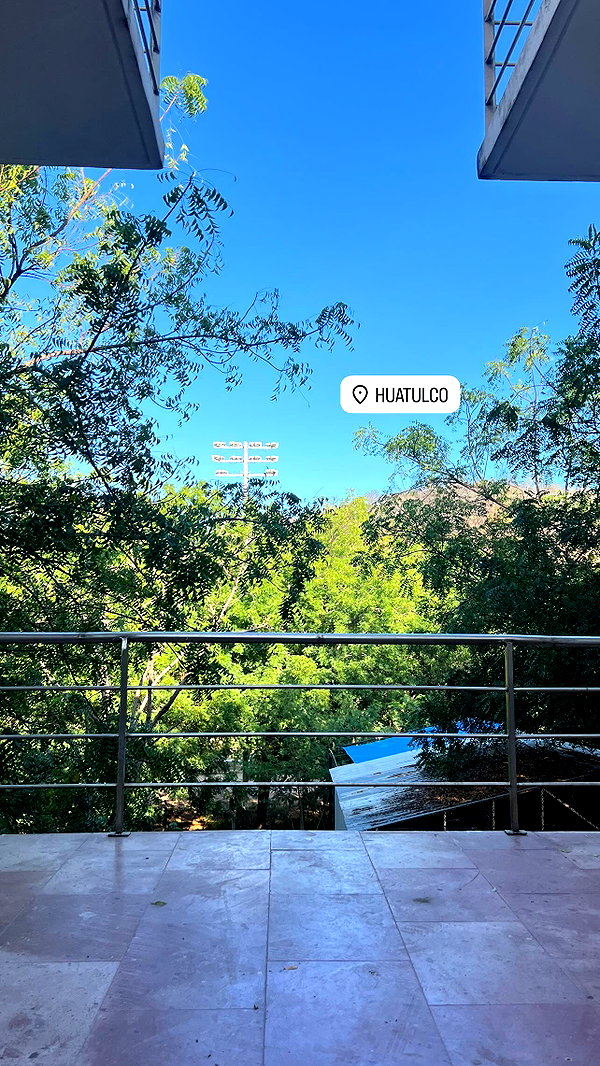 liiuuar instagram image archive image