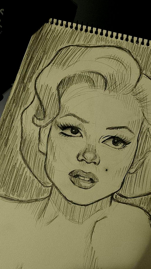 liori_hen instagram image archive image