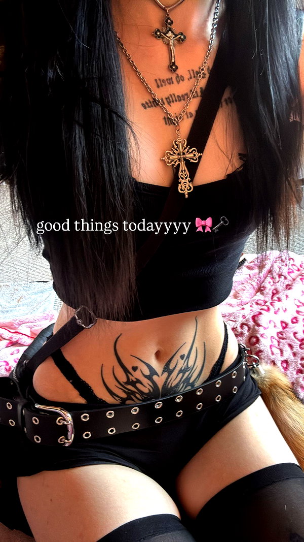 livindeadyaz instagram image archive image