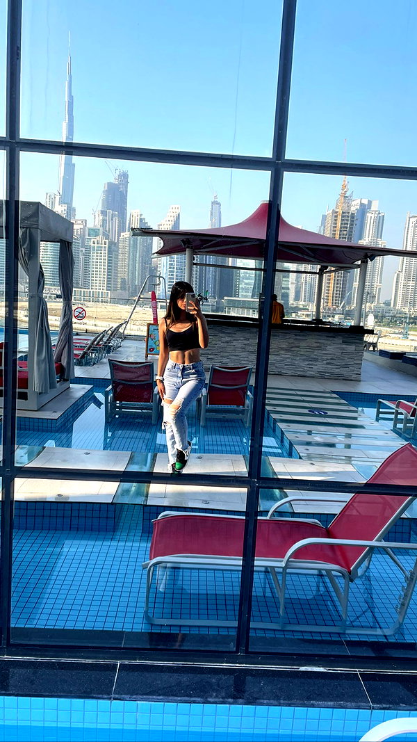 liya_manor_ instagram image archive image