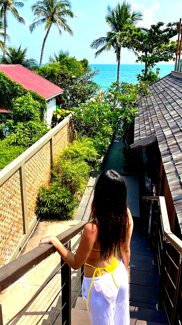liya_manor_ instagram image archive image