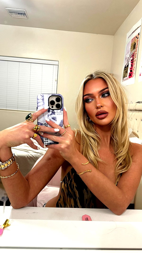 lizrrossi instagram image archive image
