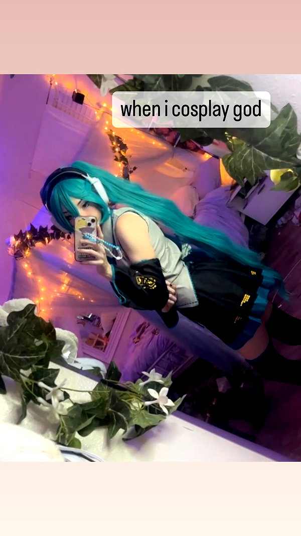 lolyomie instagram image archive image