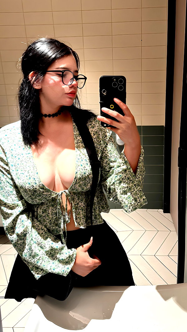 loving_eli1 instagram image archive image