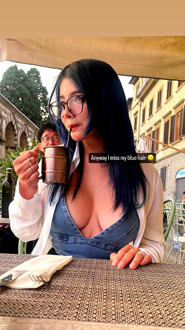 loving_eli1 instagram image archive image