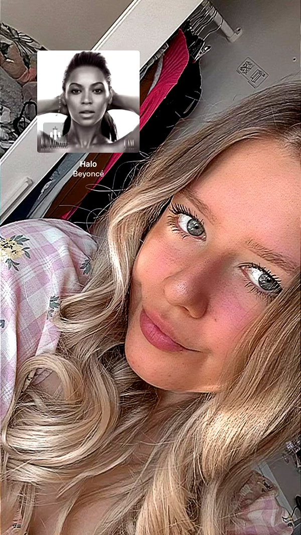 maeve.edwards.x instagram image archive image
