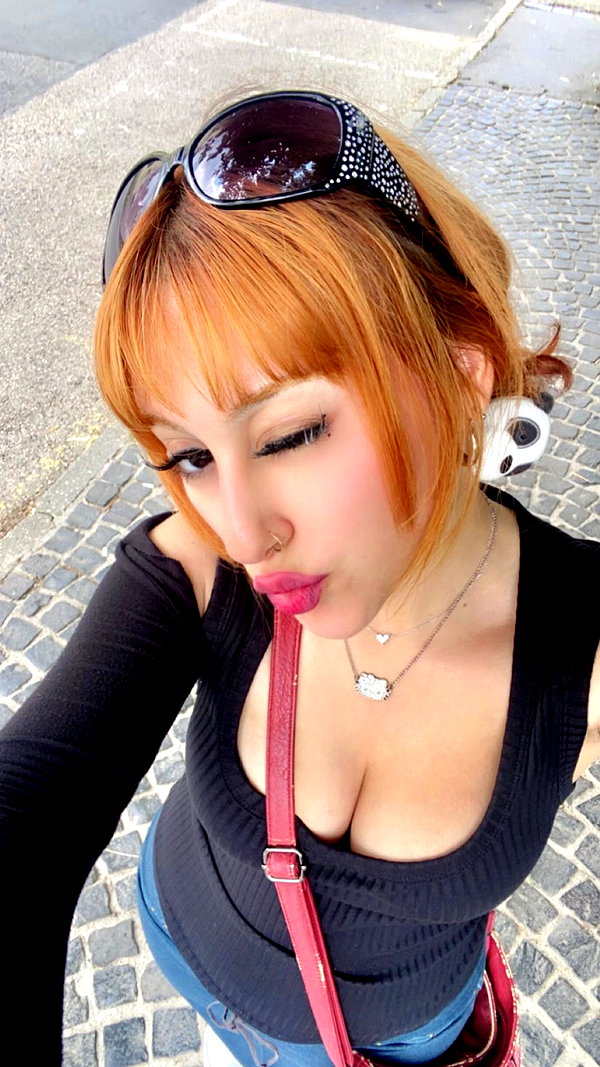 manic__sexdoll instagram image archive image
