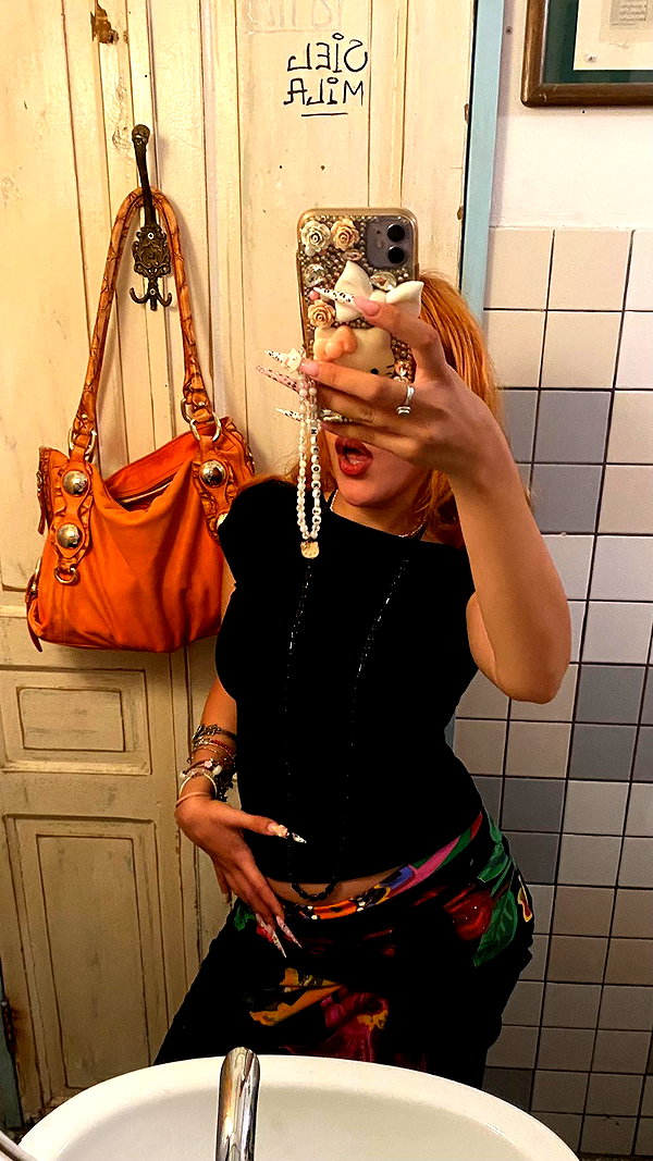 manic__sexdoll instagram image archive image