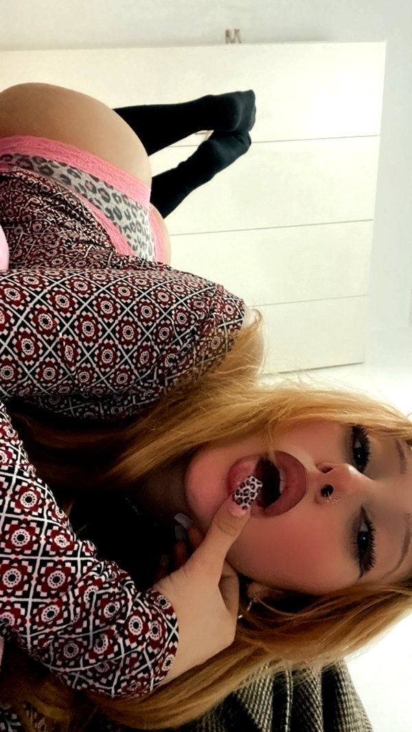 manic__sexdoll instagram image archive image