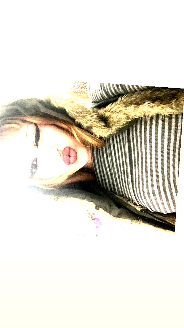 manic__sexdoll instagram image archive image