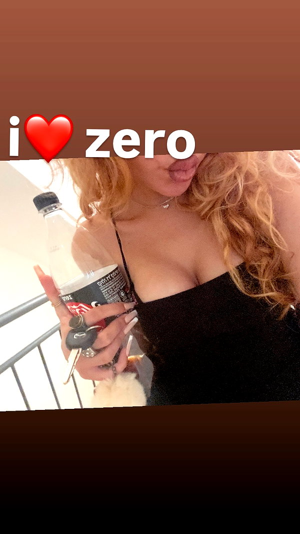 manic__sexdoll instagram image archive image