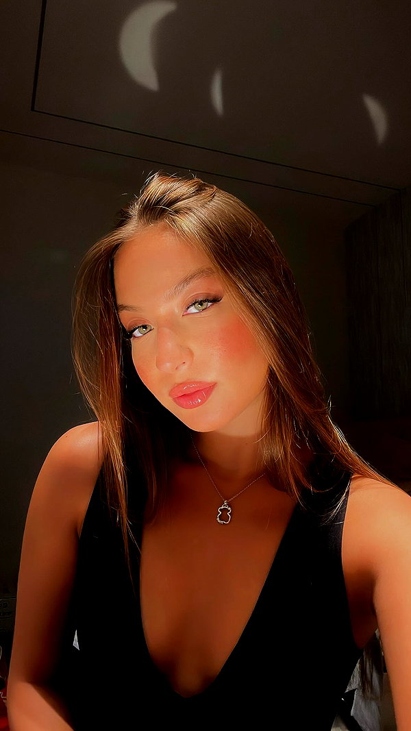 maria_vaisburd instagram image archive image