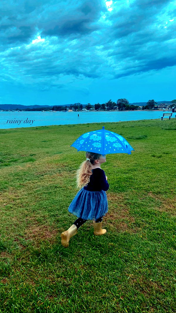 marisa.cabada instagram image archive image