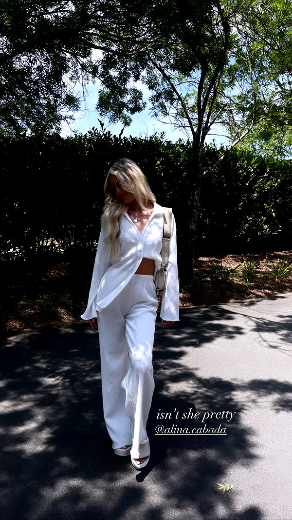 marisa.cabada instagram image archive image