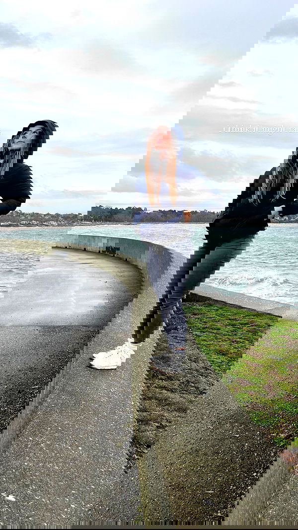 meelahrobbins image ~ Altpins