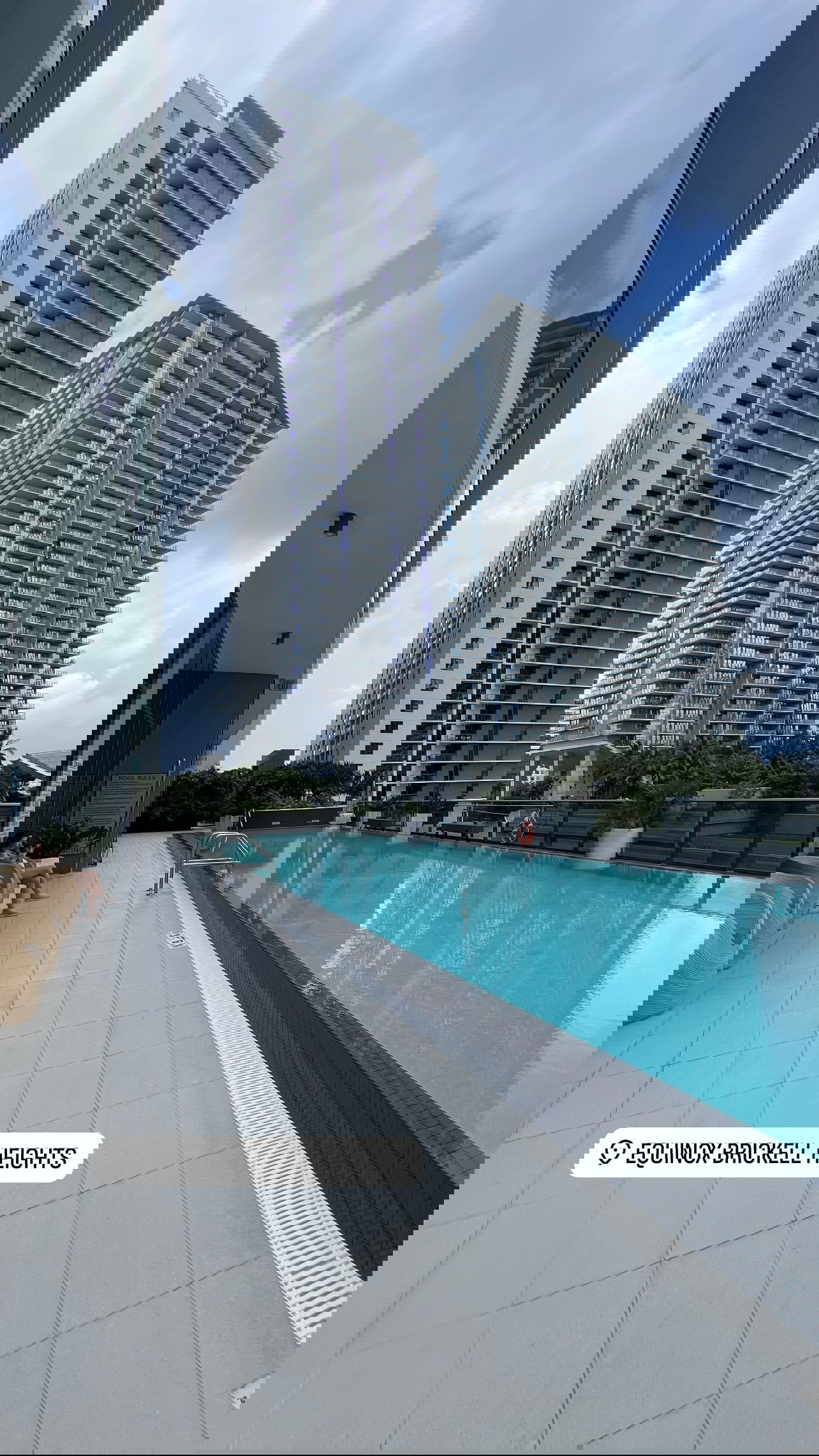 meelahrobbins instagram image archive image