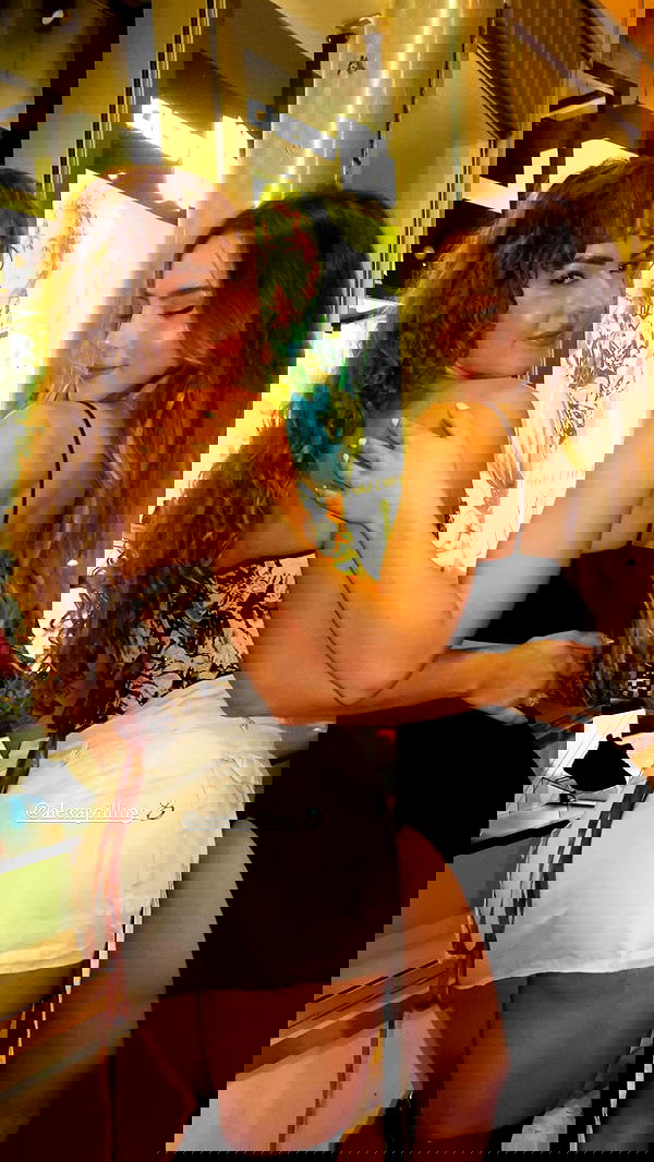 meelahrobbins image ~ Altpins