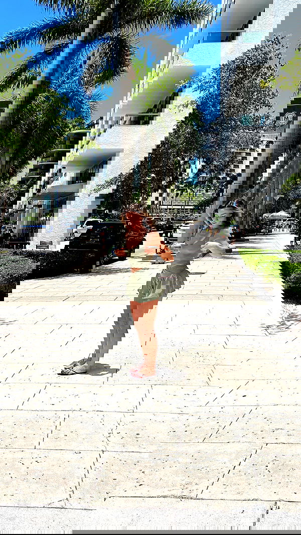 meelahrobbins image ~ Altpins