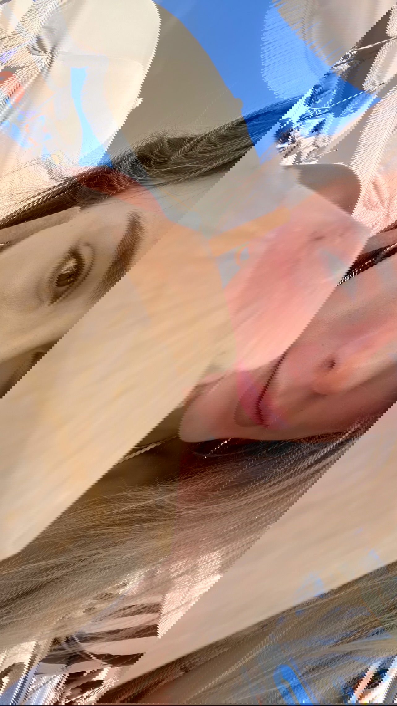 meelahrobbins instagram image archive image