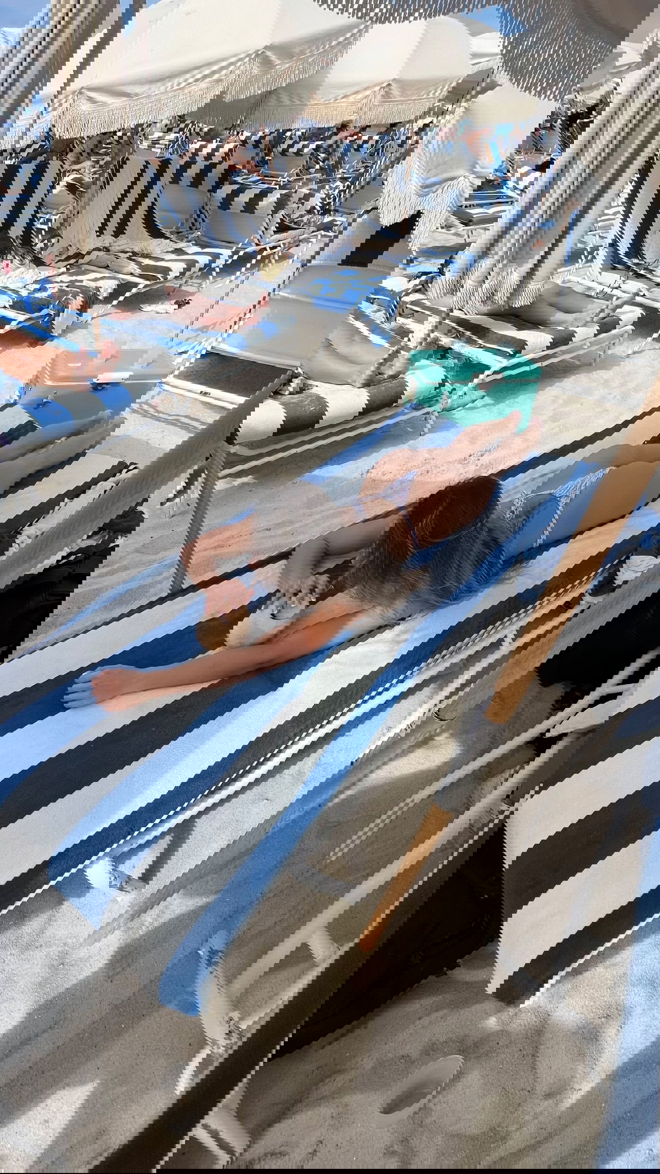 meelahrobbins instagram image archive image