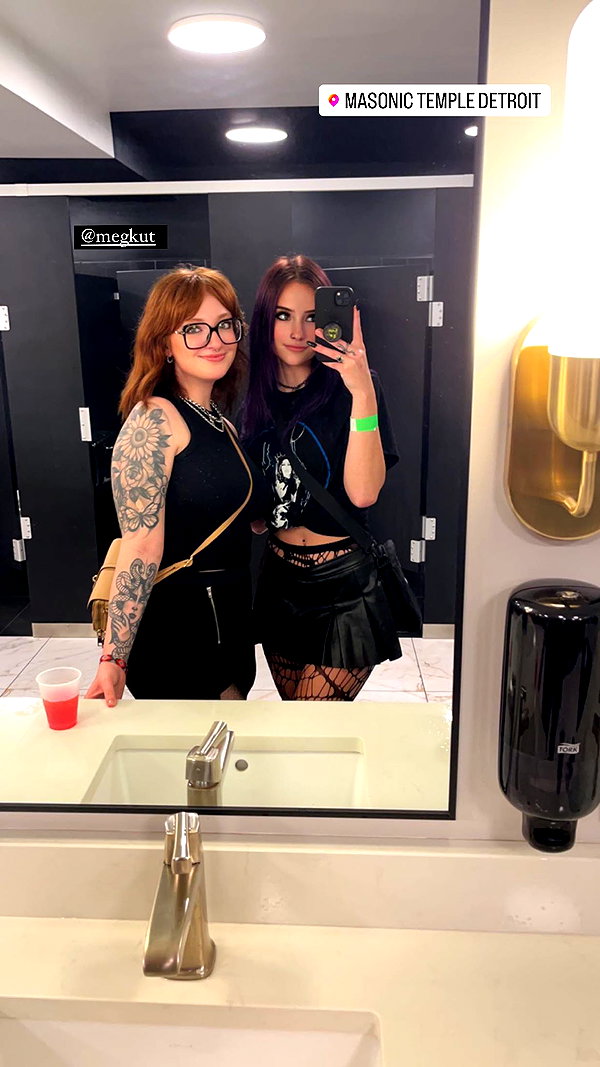 megann_eliizabeth instagram image archive image