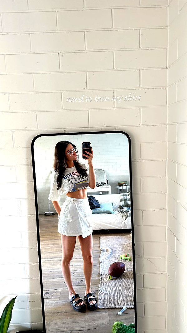 mia.ngarla instagram image archive image