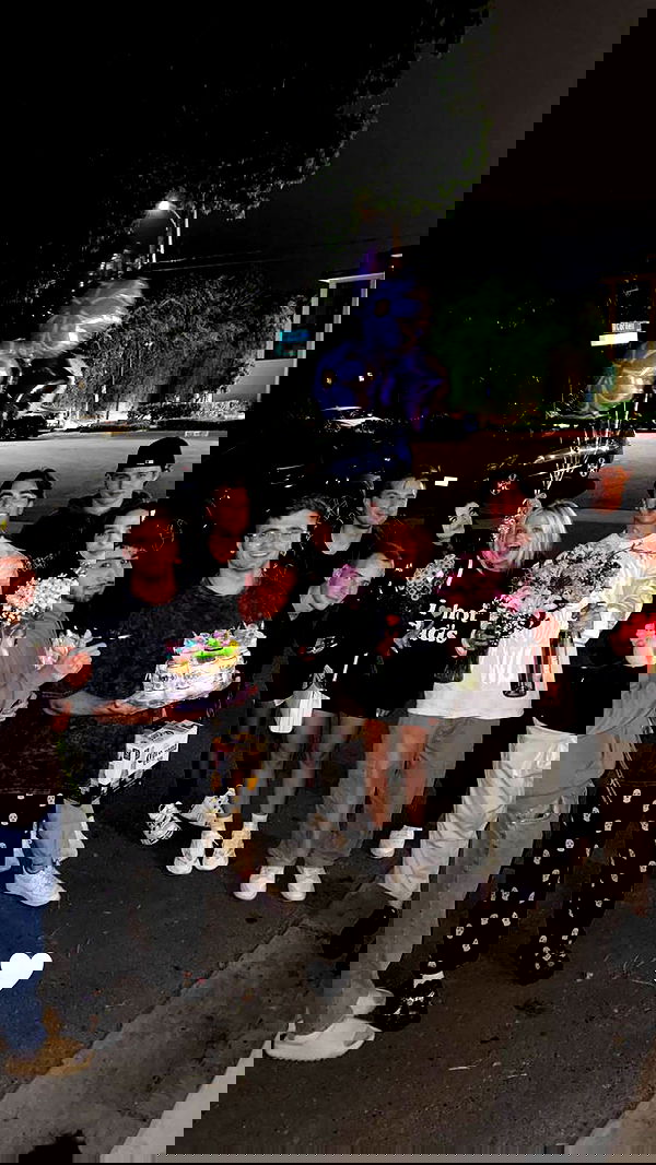 nevaaadaa nevaaadaa archive image