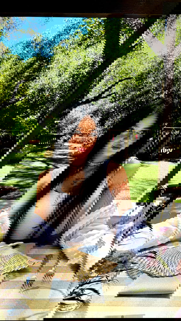 nevaaadaa nevaaadaa archive image