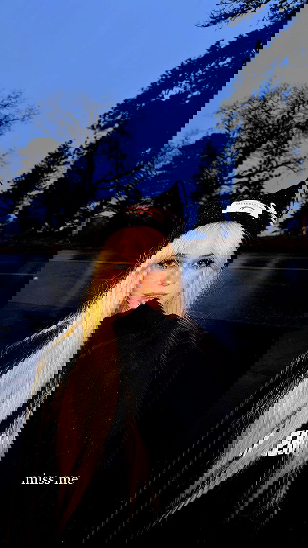 nevaaadaa nevaaadaa archive image