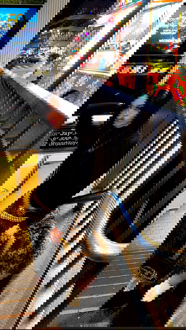 nevaaadaa nevaaadaa archive image