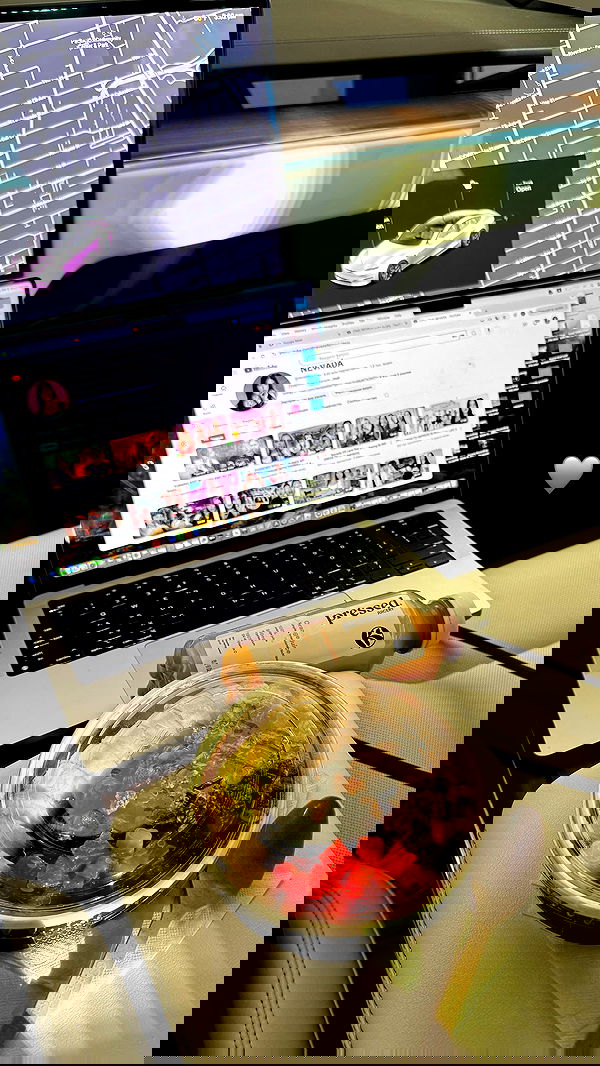 nevaaadaa nevaaadaa archive image