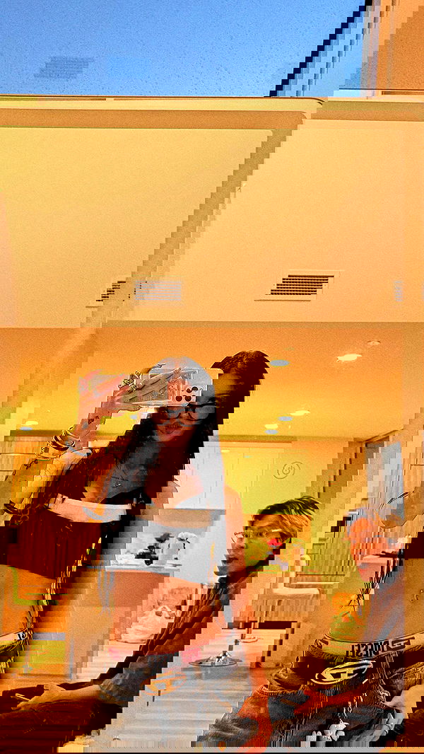 nevaaadaa nevaaadaa archive image