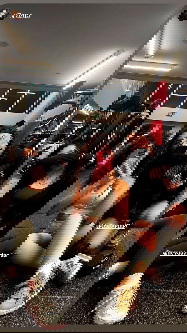 nevaaadaa nevaaadaa archive image