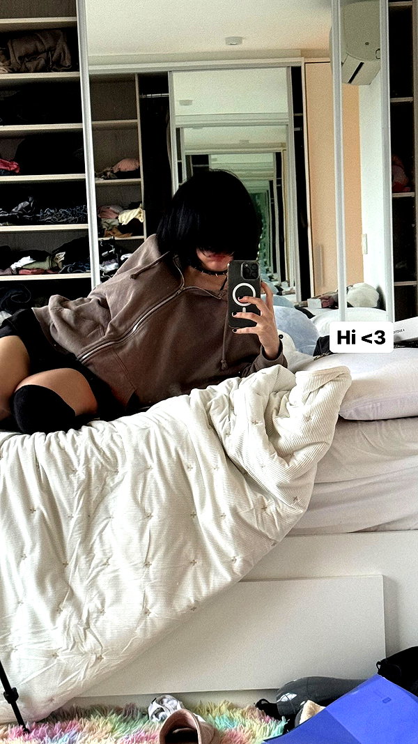 nicoleponyxo nicoleponyxo archive image