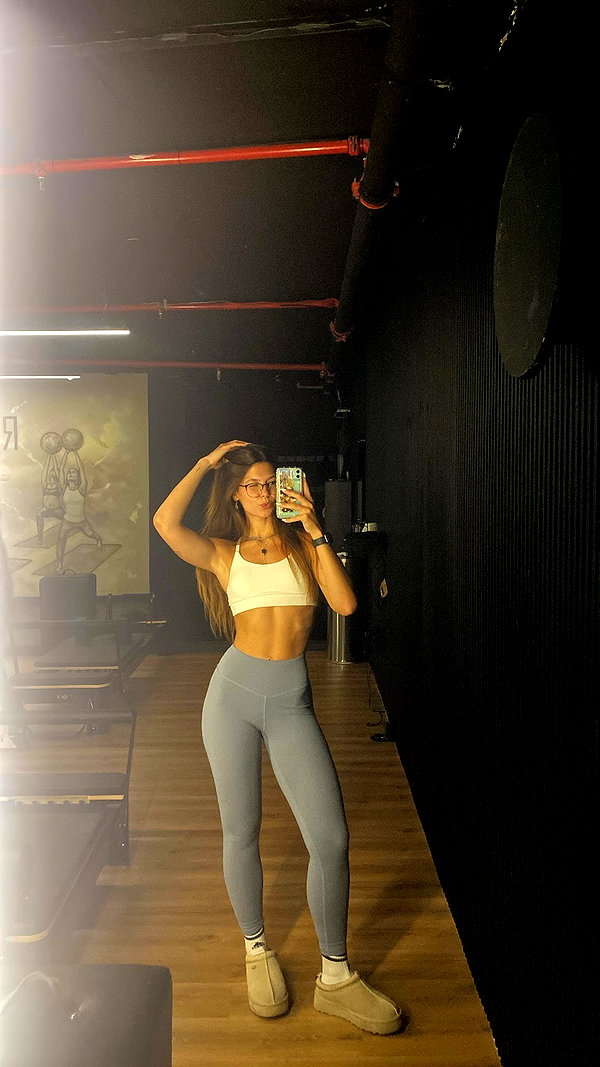 nicoleroit instagram image archive image