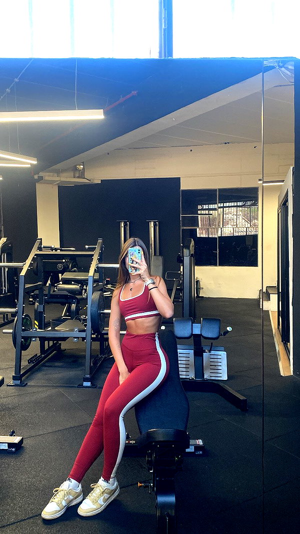 nicoleroit instagram image archive image