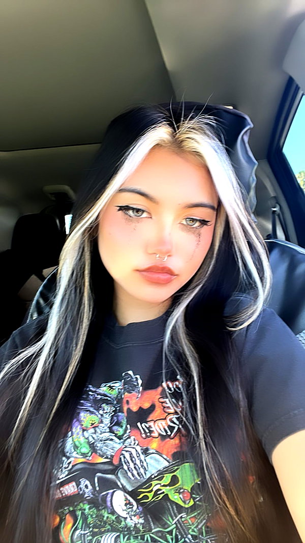 nicoleviado instagram image archive image